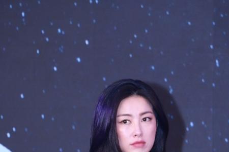 江珊和朱珠长得像吗