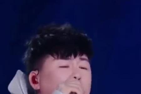 胡彦斌和杨坤谁地位高