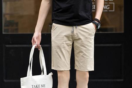 男人穿卡其色短裤好看吗