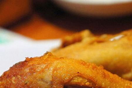 一般炸鸡里面有鸡头吗