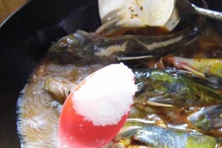 红烧黄锁鱼的做饭法