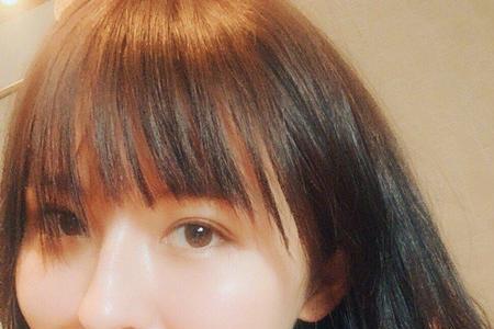 热依扎和谁长得像