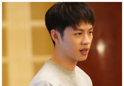 李鸿其张若昀怎么那么像