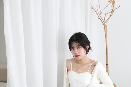 女生穿短裙约会心理