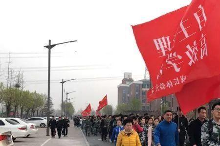 濮阳市一高和元龙区别