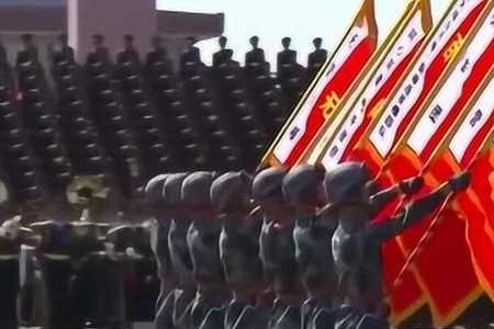 雄赳赳气昂昂用一个词语概括