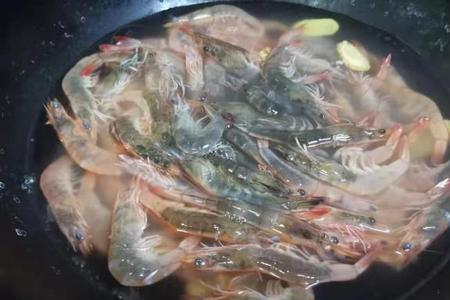 青虾仁变红了还能吃吗