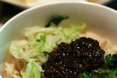 罗定瘦肉炸酱面配方