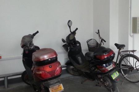 电动车突然剩一格电又恢复正常
