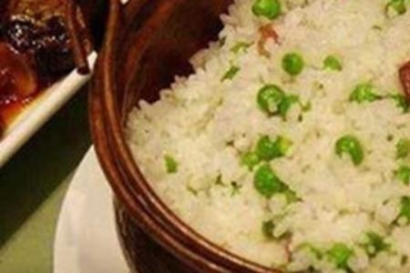 青红豆焖饭的做法