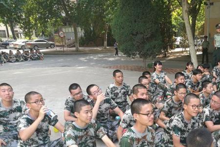 广州学校军训要求剪寸头吗