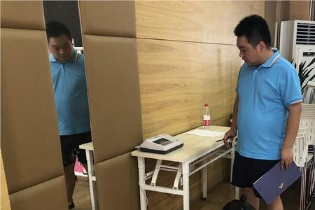 握力试验怎么做