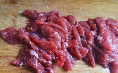 刚杀的牛肉需要除酸吗