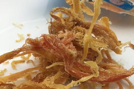 手撕鱿鱼丝零食拿出来就能吃吗