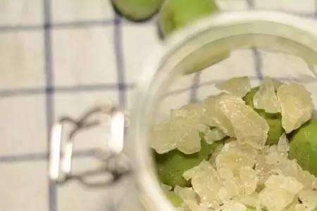 青梅酒泡了一年了还能加冰糖吗