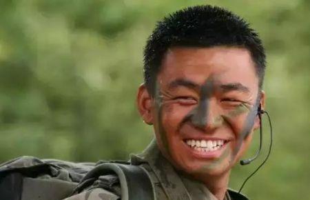王宝强当兵了吗