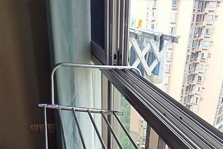 室外晾衣架装在窗户上结实吗