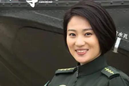 战狼2唐心怡的扮演者是
