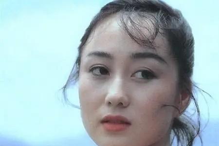 蓝洁瑛和利智谁漂亮