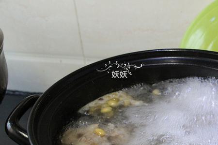带嘴的砂锅可以煲排骨汤吗