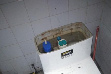 马桶底部开胶了会怎么样