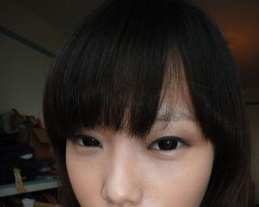 为啥黑眼圈照镜子比自拍重