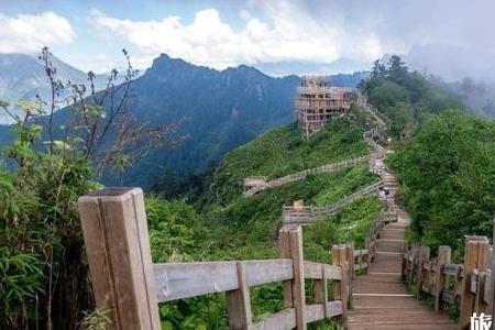 西岭雪山前山和后山哪里凉快