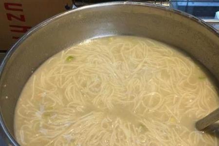为什么煮粉煮出好多泡沫