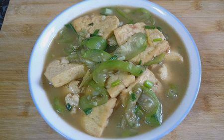 豆腐丝瓜炒肉的做法