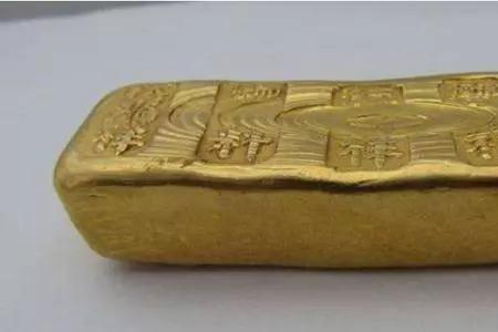 乱世古董盛世黄金寓意