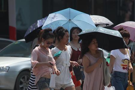 夏天连续高温冬天会是什么天气