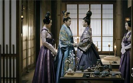凤囚凰齐太妃扮演者