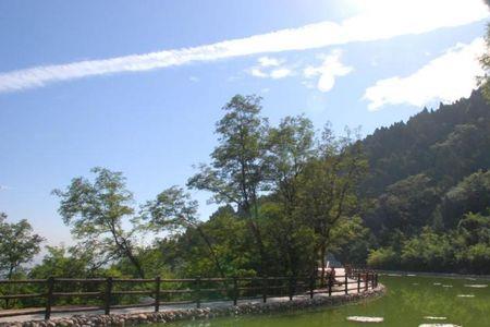 风景秀的意思