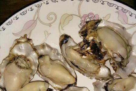 变质的生蚝肉是什么样的