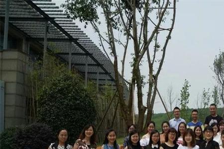 成都实外五龙山小学怎么样
