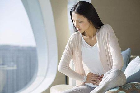 女孩子说大姨妈来了不想吃饭