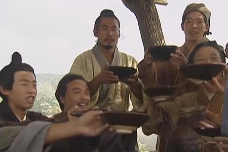概括鲁智深与酒的三件事