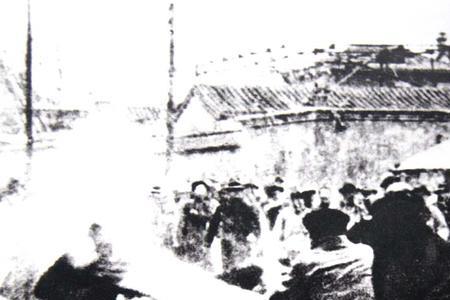 安内必先攘外什么意思