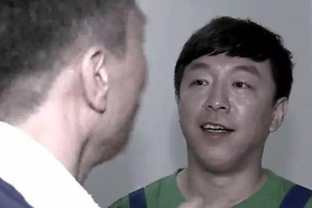 黄渤戴墨镜扯绳子哪一期