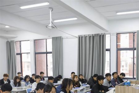 教学辅导与上课的区别