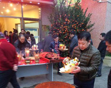 广东人拜神放几个苹果
