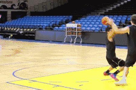 抬起中枢脚投篮为什么不走步