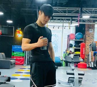175八块腹肌多重