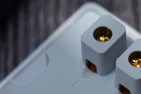 绿米e1和d1的区别