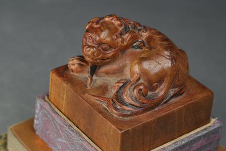 古代朝廷管印章的官叫啥