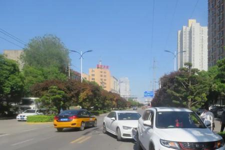 同方向行驶撞上左转谁的责任
