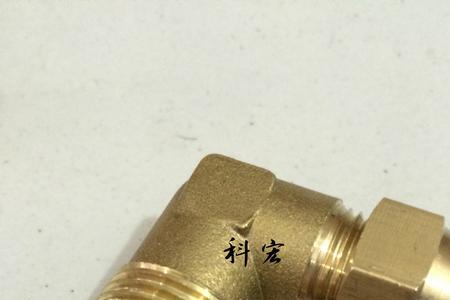 水管内丝是铜的吗