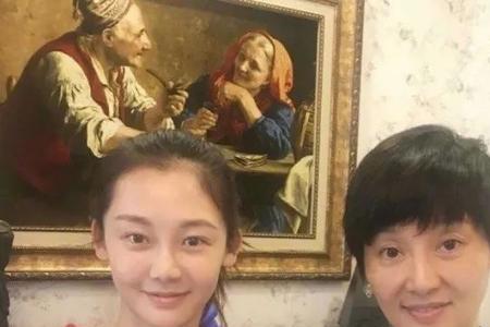底线苗苗的扮演者是谁