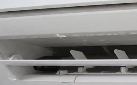 空调漏水正常吗