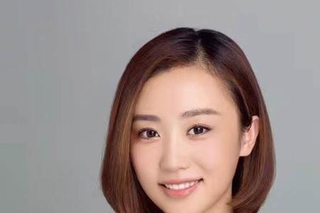 优秀女生的述评